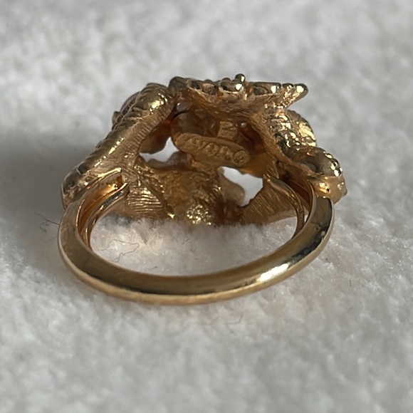 Vintage Avon Faux Opal Floral Ring - Picture 5 of 7